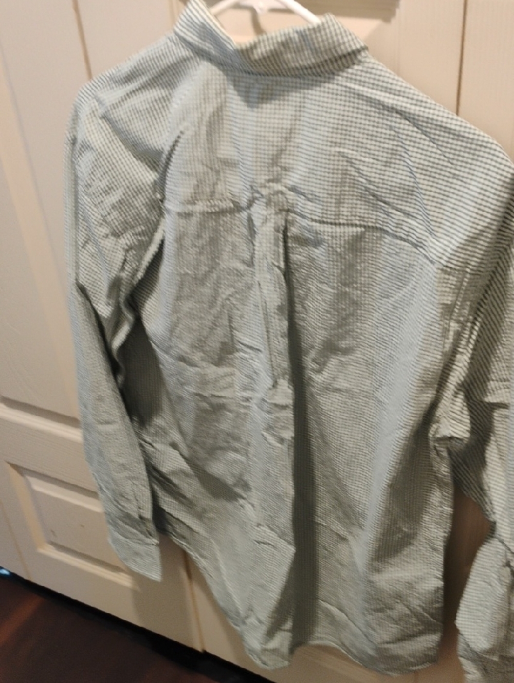L.L. Bean Men's Light Green Gingham Button-Down Shirt - Picture 4 of 4
